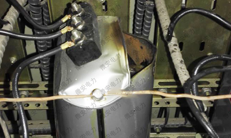 低壓補(bǔ)償并聯(lián)電容器鼓包是什么原因？