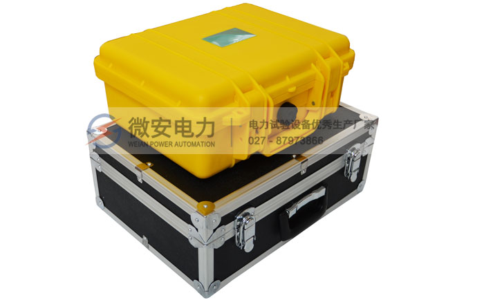 三相電能表現(xiàn)場校驗(yàn)儀