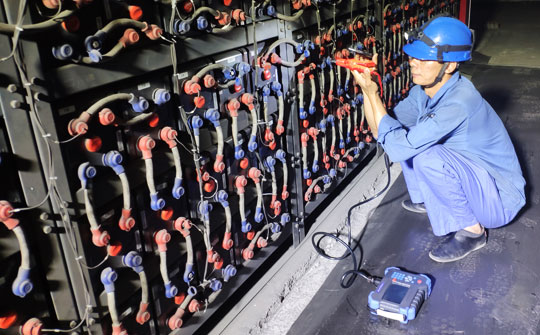 手持式蓄電池內(nèi)阻測(cè)試儀現(xiàn)場(chǎng)應(yīng)用